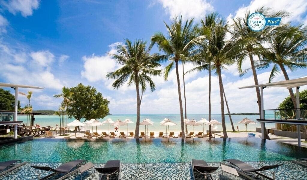 Отель Sareeraya Chaweng Beach 5*