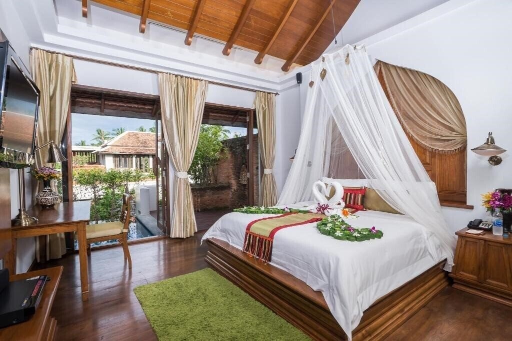 Фото Royal Muang Samui Villas & Suites 5*