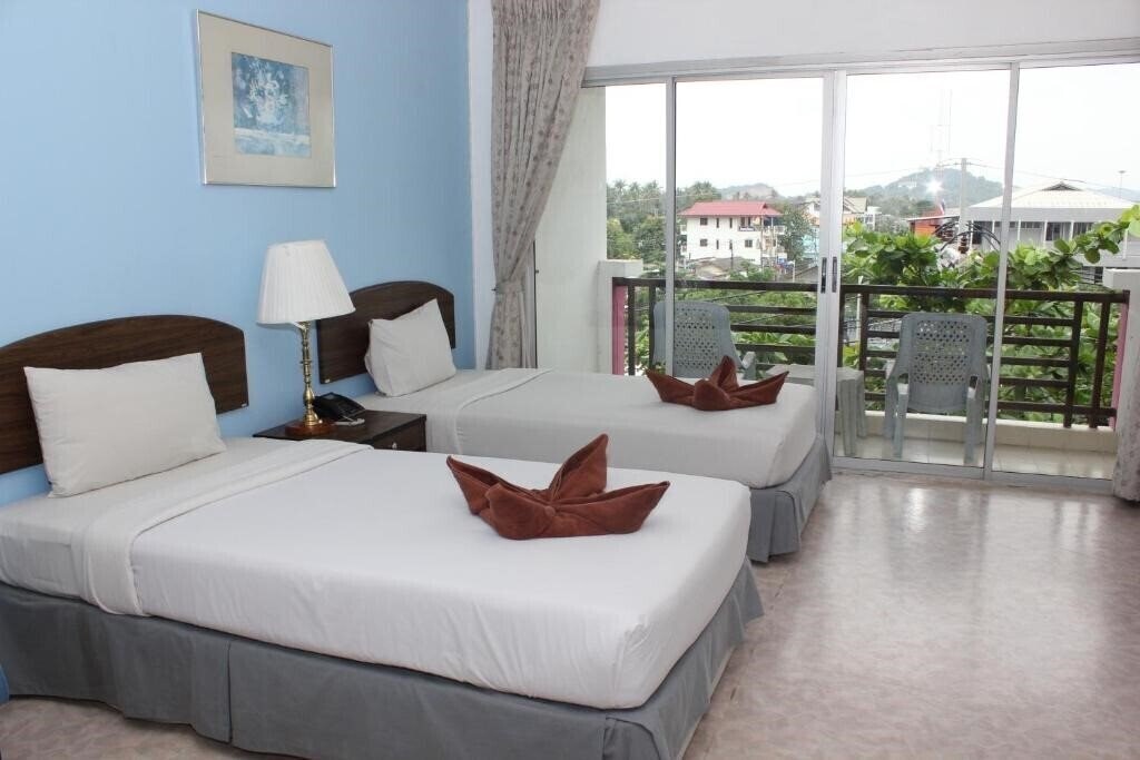 Отель Orchid Residence 2*