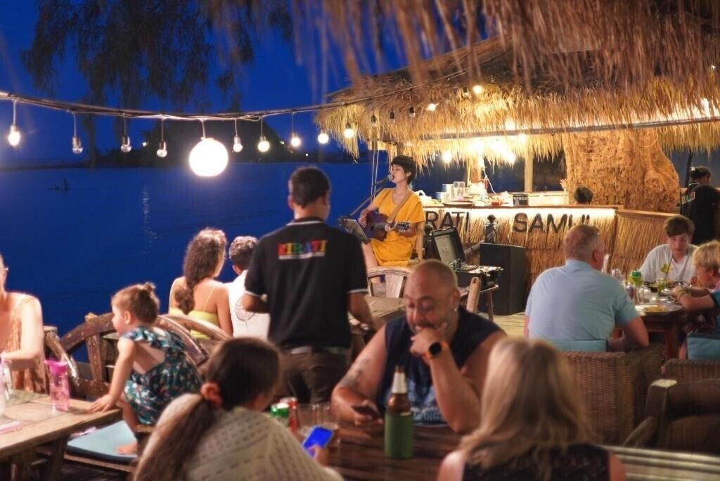 Отель Kirati Beach Resort 2*