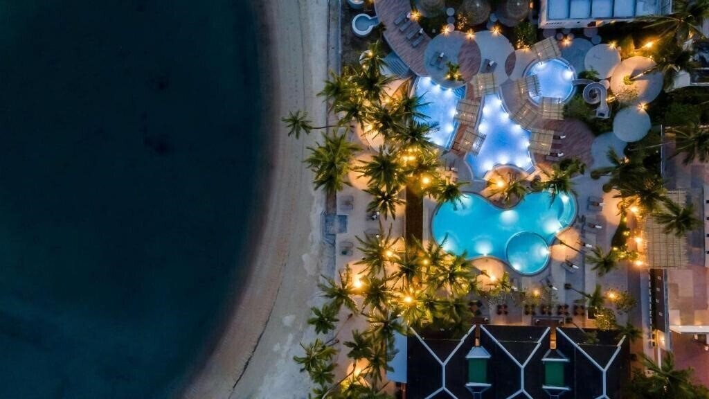 Картинка Outrigger Koh Samui Beach Resort 5*