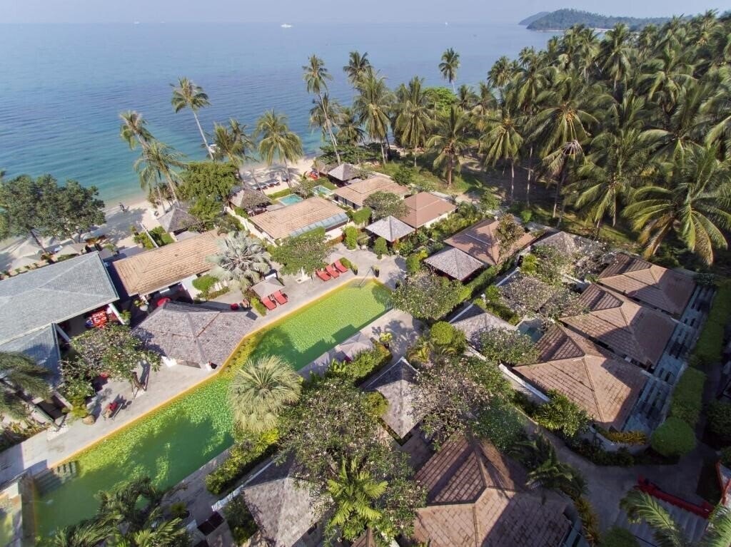 Отель The Sunset Beach Resort & SPA 4*