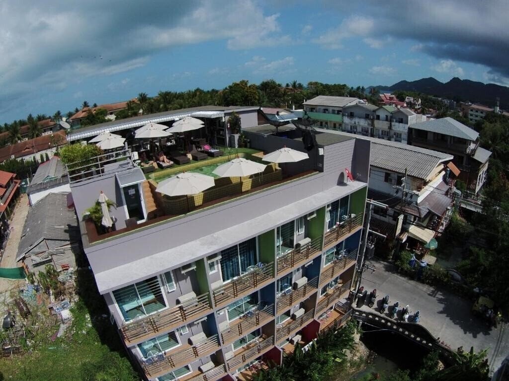 Отель Cheeky Monkey'S Koh Samui Hostel 3*