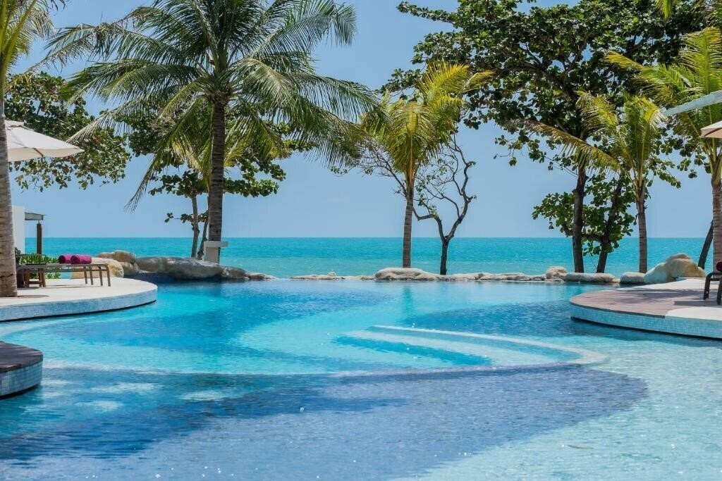 Отель White Sand Samui Resort 4*