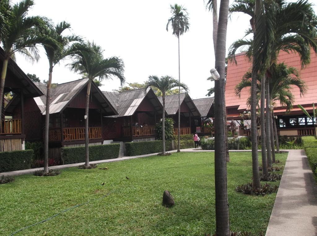 Отель Your Place Resort 2*