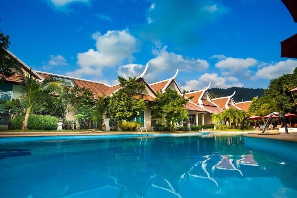 Отель Pattra Vill Resort 4*
