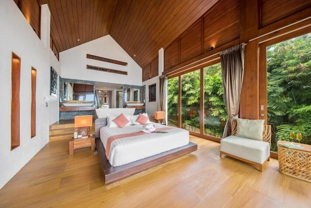 Фото Baan Hinyai 4*