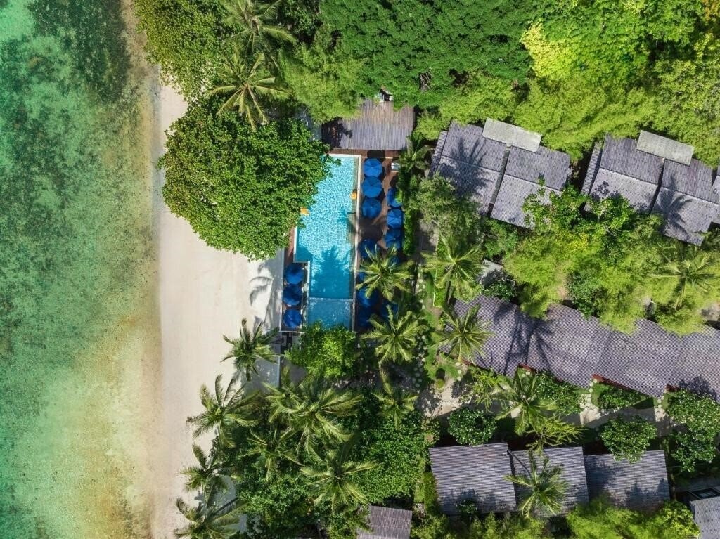 Отель Akyra Chura Samui 4*