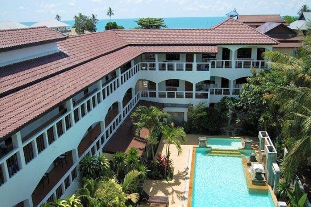 Фото Holiday Park 3*