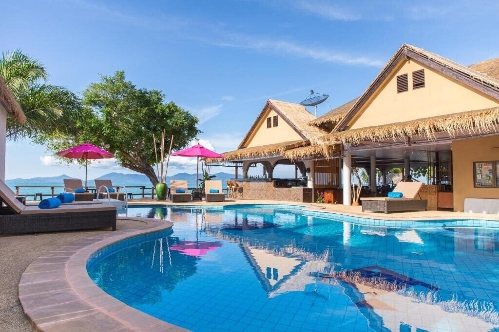 Отель Adarin Beach Resort 3*