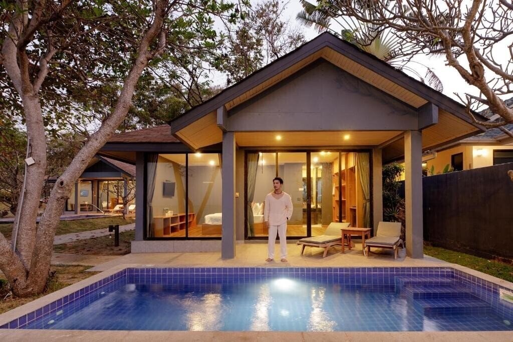 Картинка The Bay Samui Beach Resort 3*