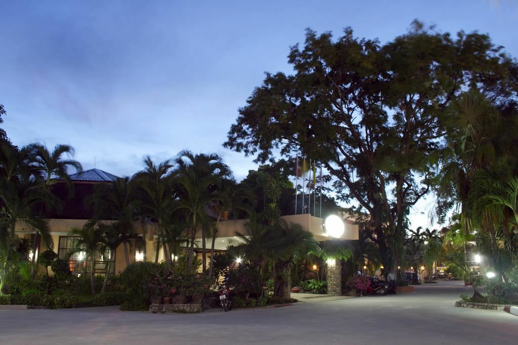 Картинка Palm Garden Hotel 3*