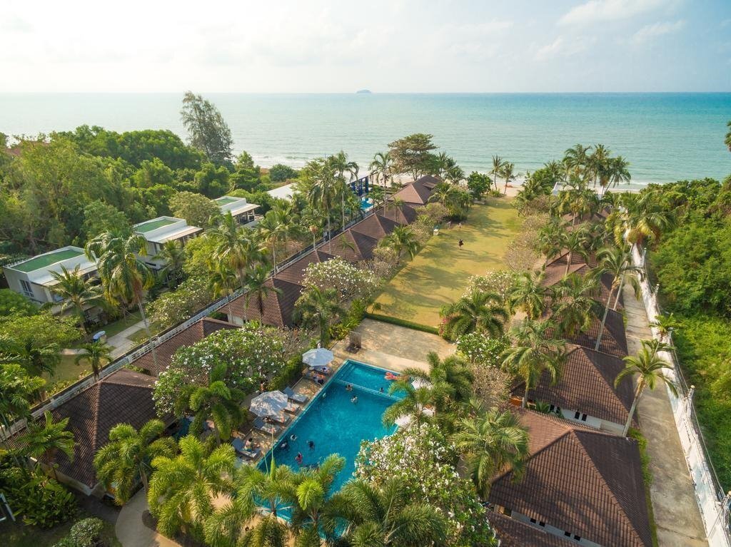 Отель Bandara On Sea Rayong 3*
