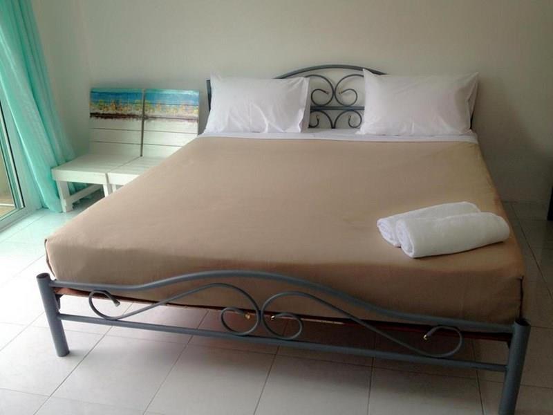 Картинка Beach House Pattaya 2*