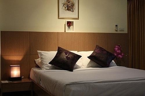 Фото Pinewood Residences 3*