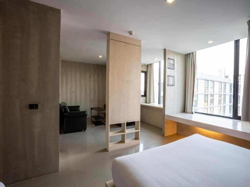 Фото B2 Sea View Pattaya Boutique & Budget Hotel 3*