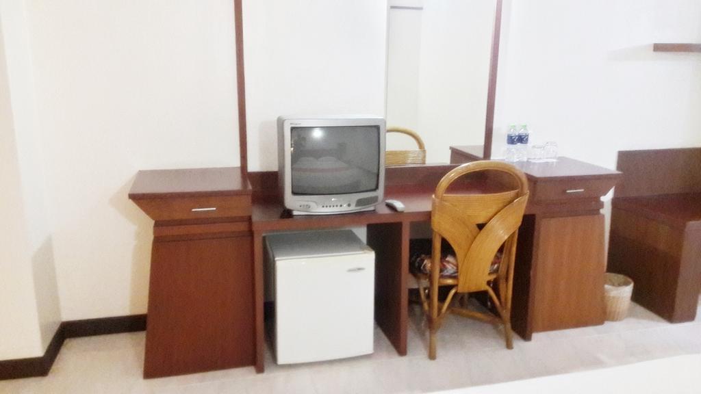 Фото Eastiny Place Hotel 3*