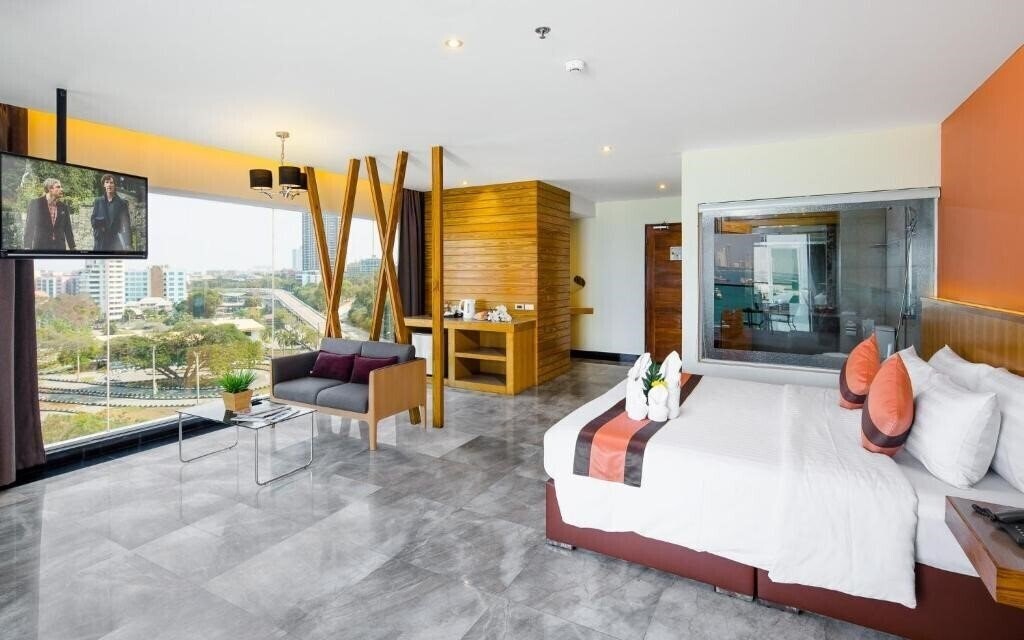 Фото Balihai Bay Hotel 3*