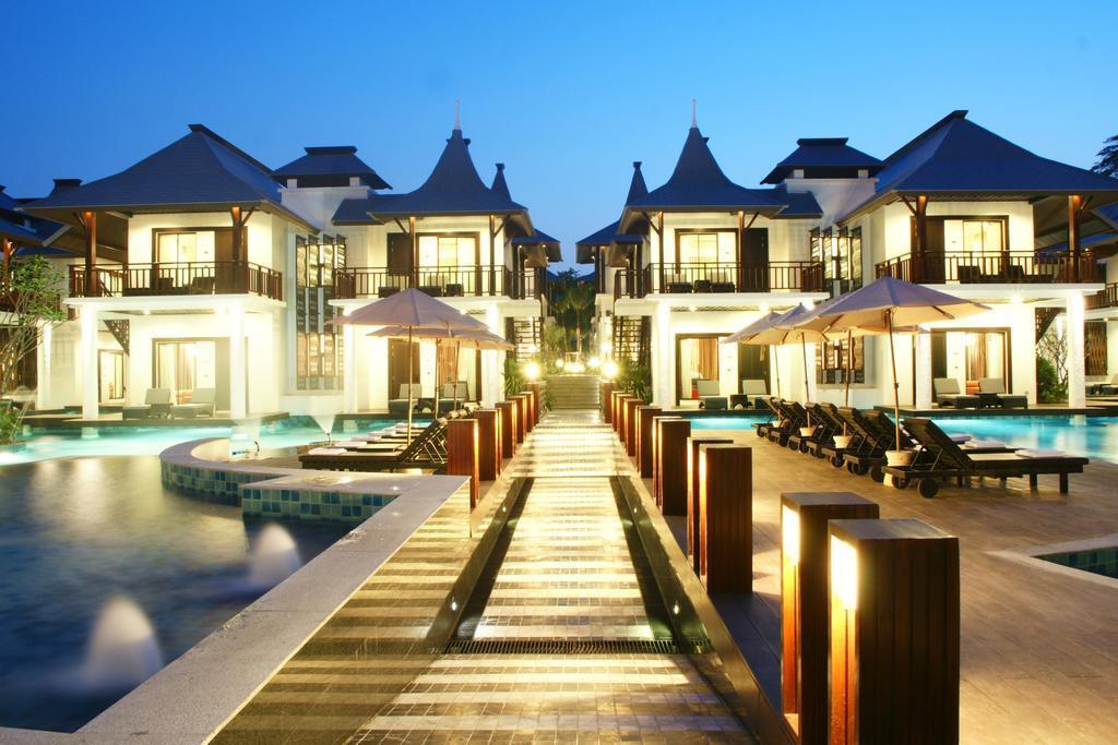 Фотография Z Through by The Zign 4*