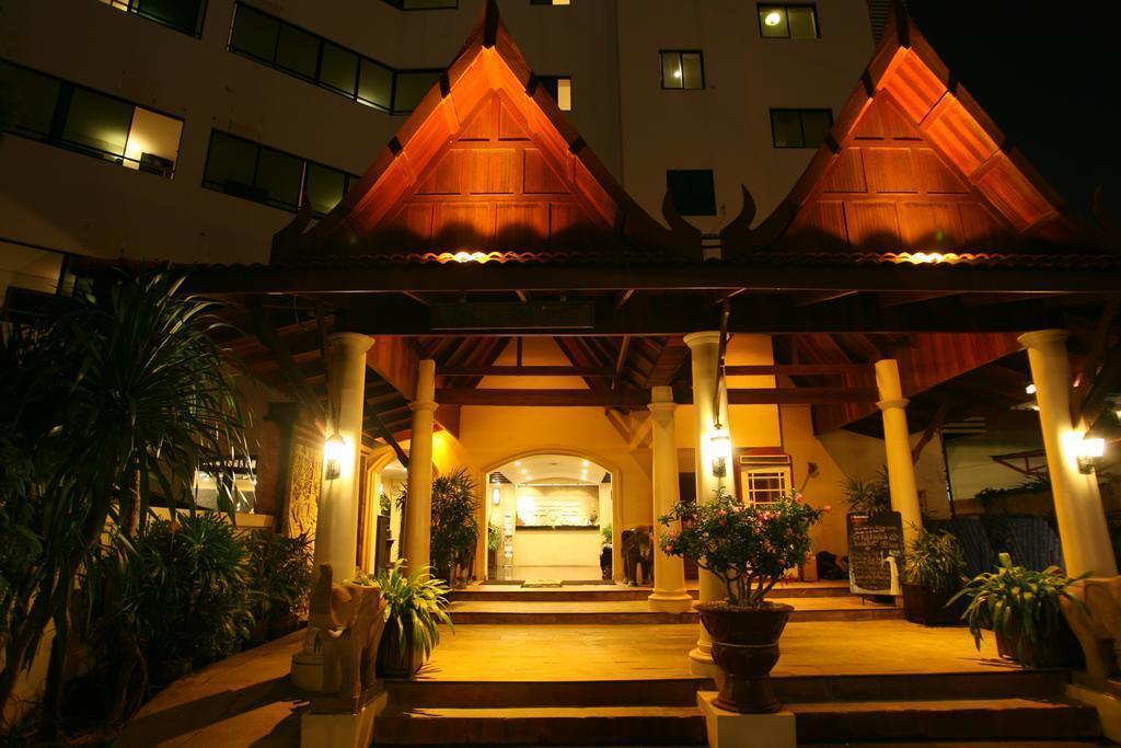 Отель Nova Park 3*