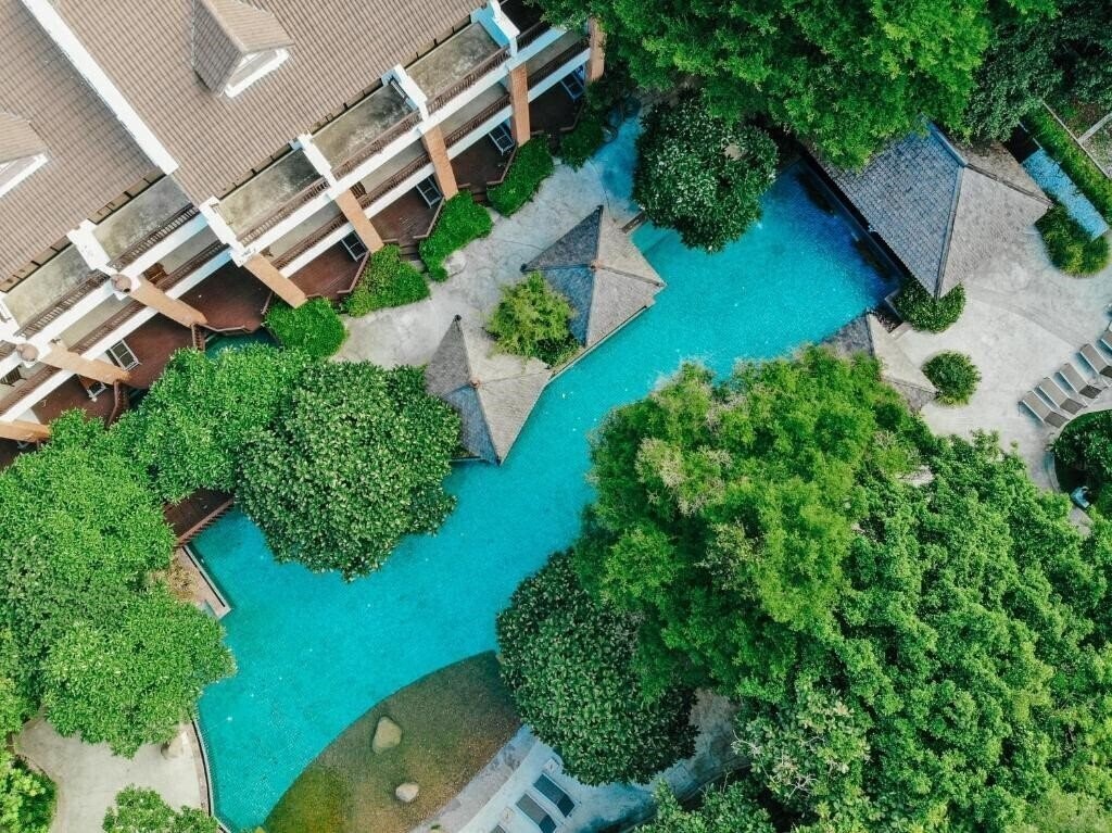 Отель Woodlands Resort 4*