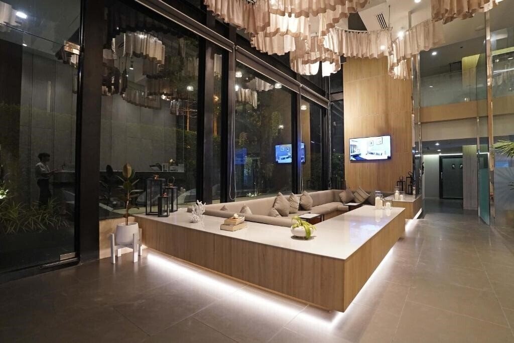 Изображение At Mind Premier Suites Central Pattaya 3*