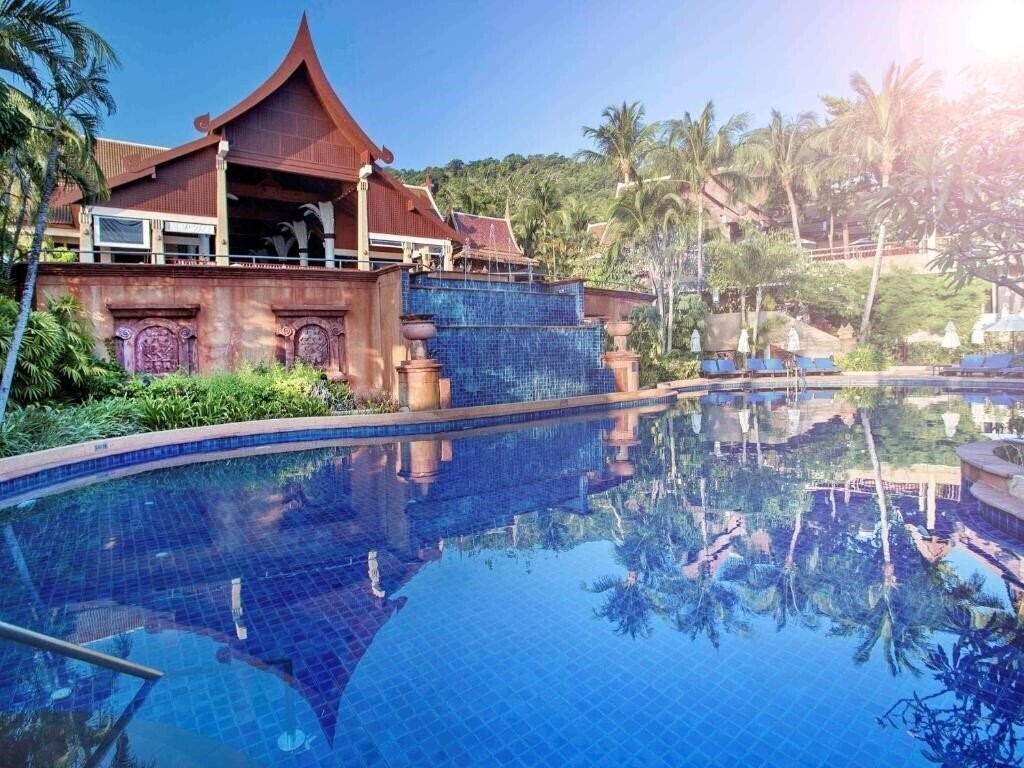 Отель Novotel Phuket Patong 4*