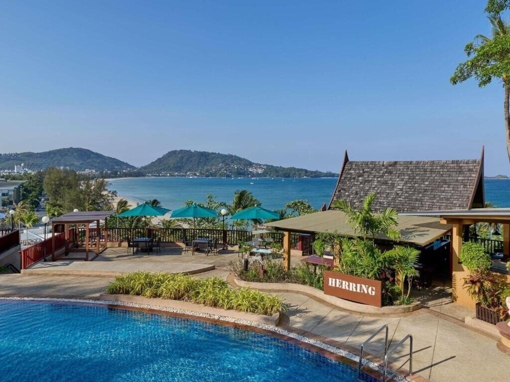 Отель Novotel Phuket Patong 4*
