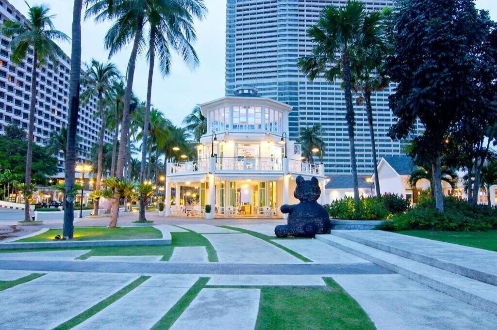 Изображение Ambassador City Jomtien Garden Wing Ikar Technic Crew 3*