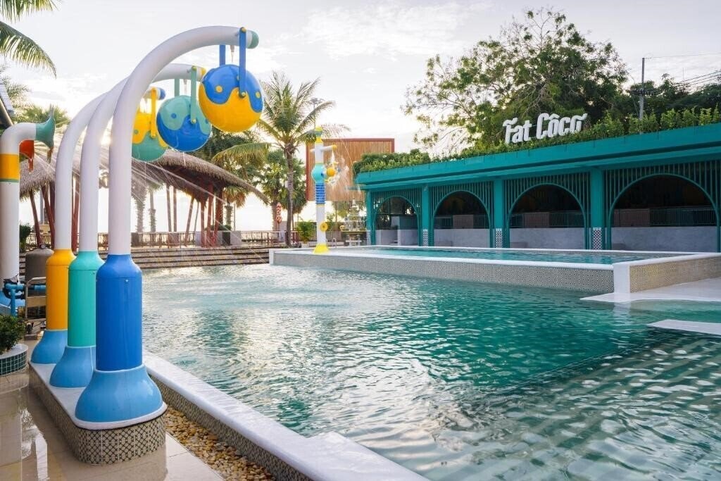 Изображение A-One The Royal Cruise Hotel Pattaya 4*