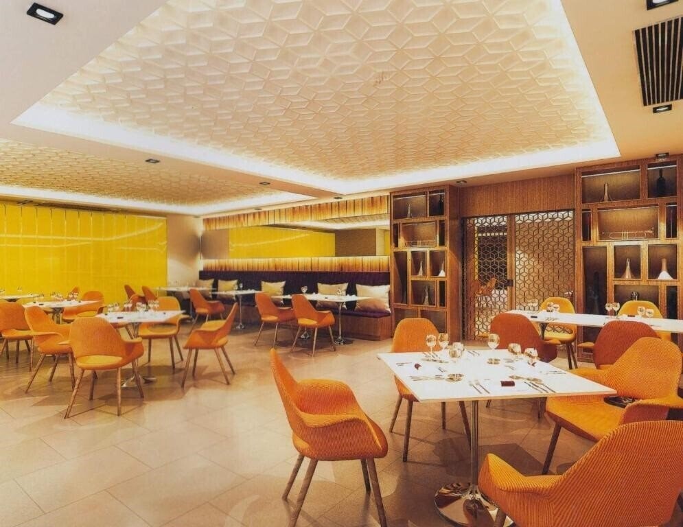 Изображение The Whisper Hotel 3*