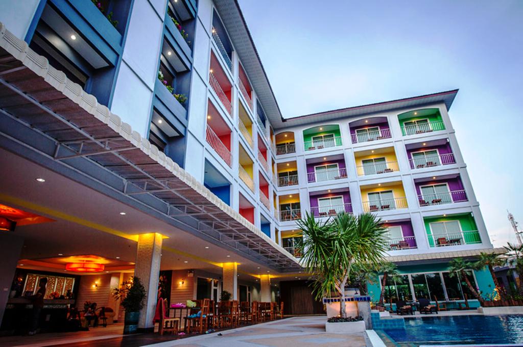 Отель The Ninth Pattaya 3*