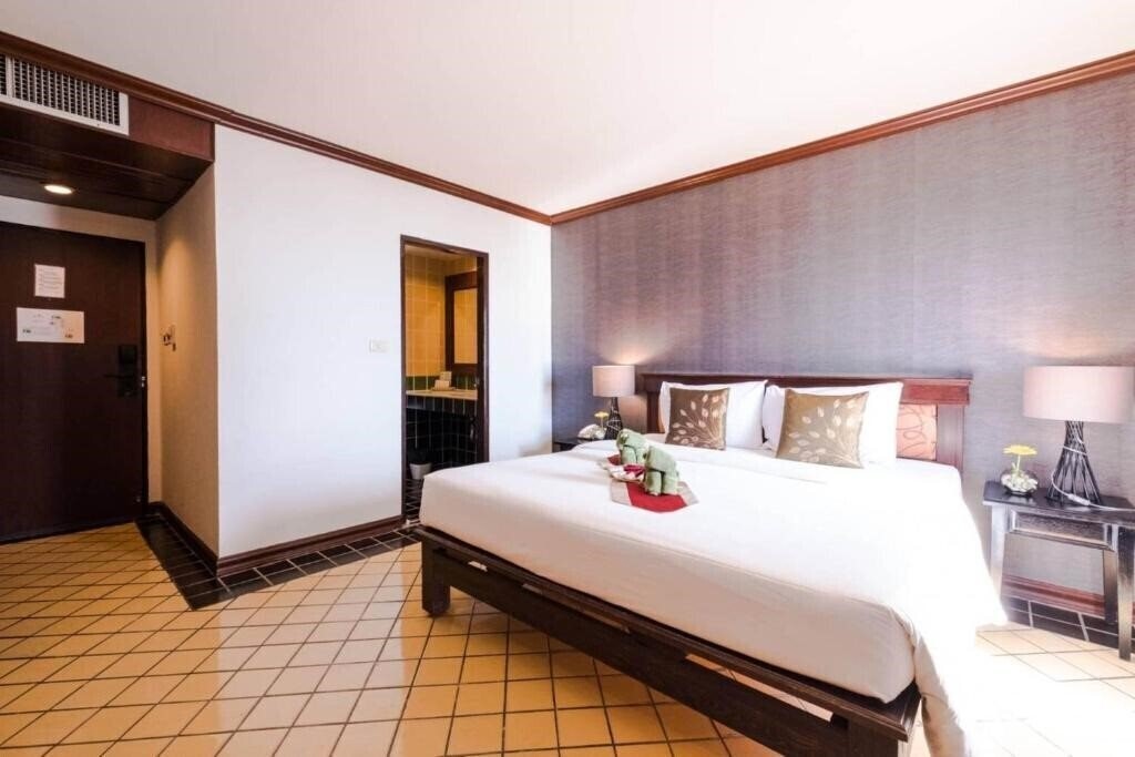 Фото Jomtien Thani Hotel 3*