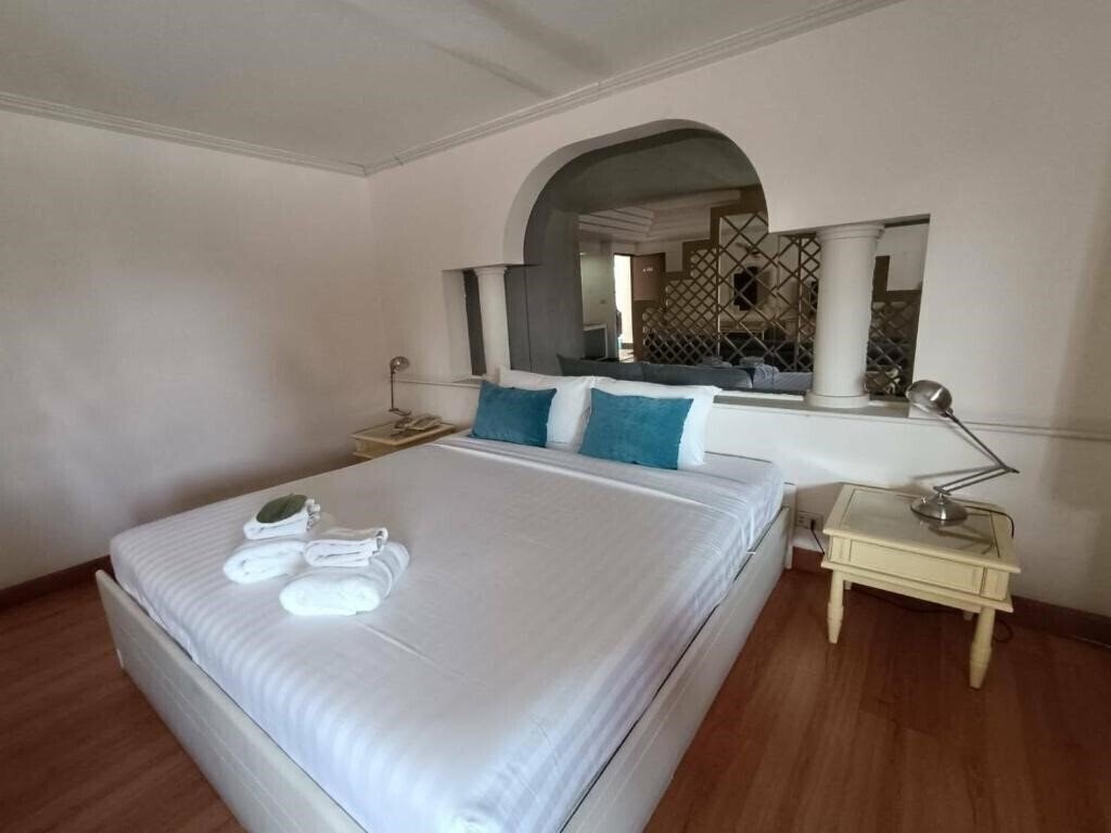 Фотография MIKE HOTEL 2*