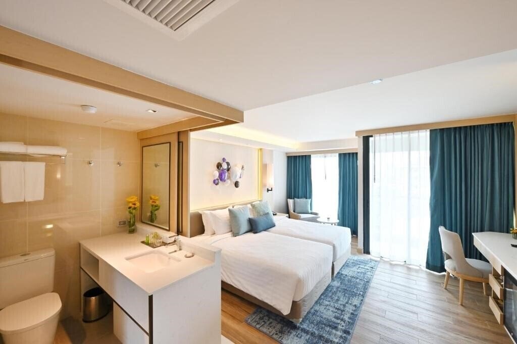 Отель M Pattaya Hotel 1*