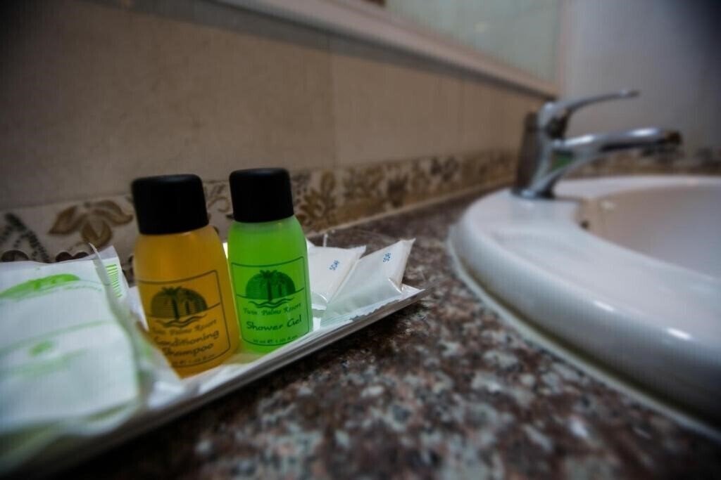 Фотография Twin Palms Resort 3*