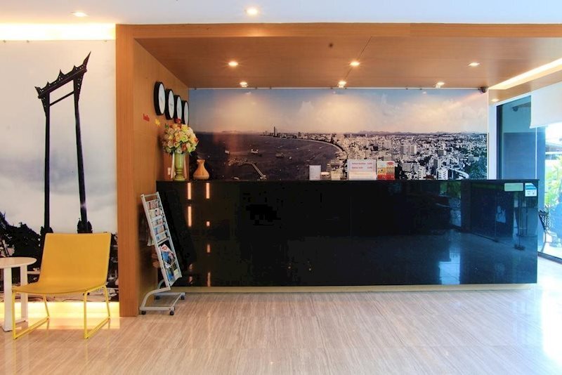 Фото Golden Dragon Beach Pattaya 4*