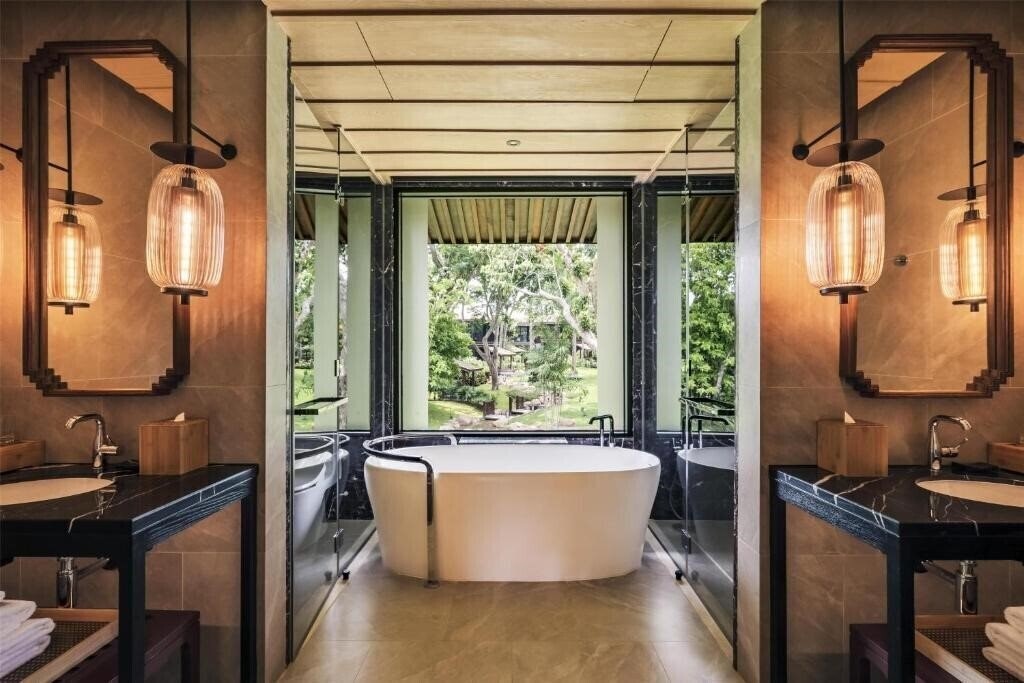 Фото Andaz Pattaya Jomtien Beach 5*