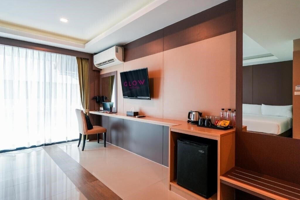 Фотография Glow Pattaya **** 4*