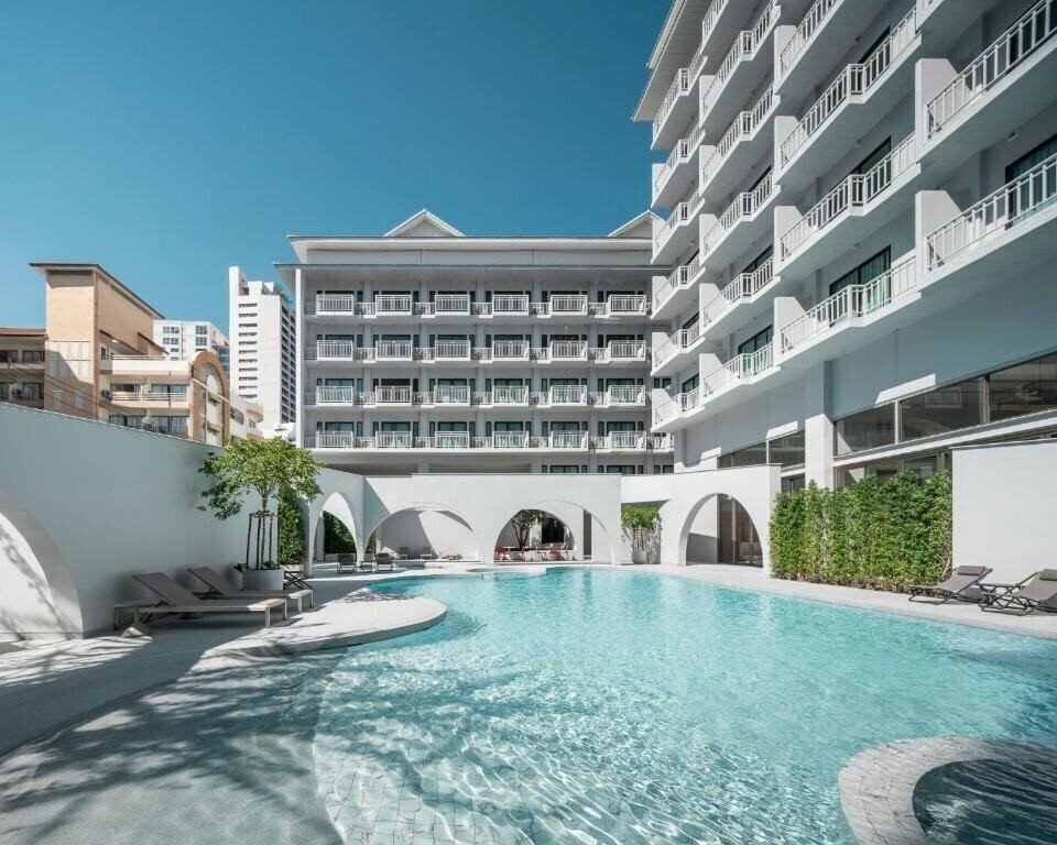Отель Terra Nara Hotel Pattaya 5*