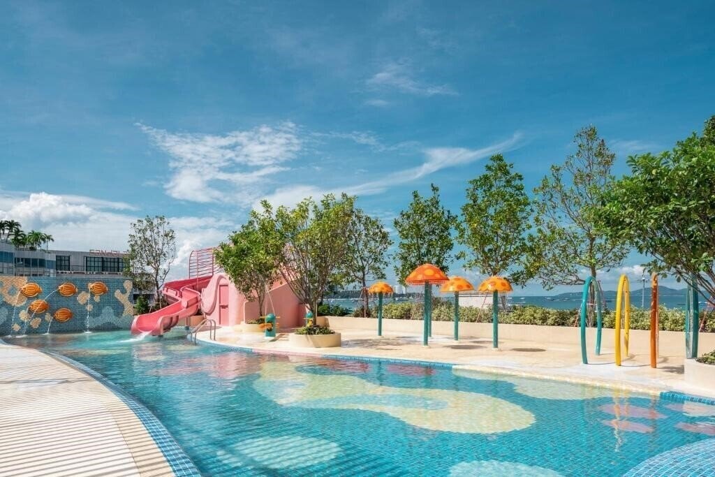 Отель Jomtien Holiday Inn Pattaya 3*
