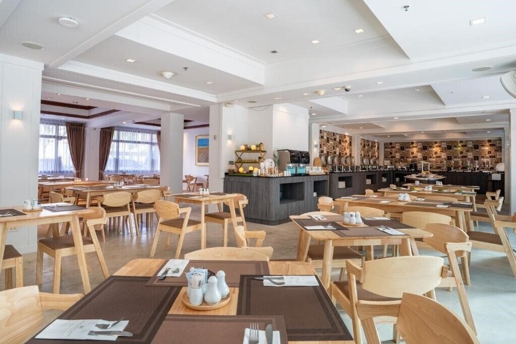 Картинка Heeton Concept Hotel Pattaya 4*