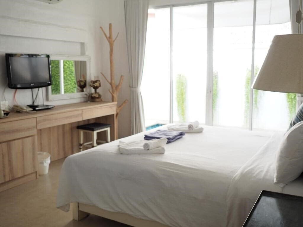 Отель Costa Village Pool Villa 3*