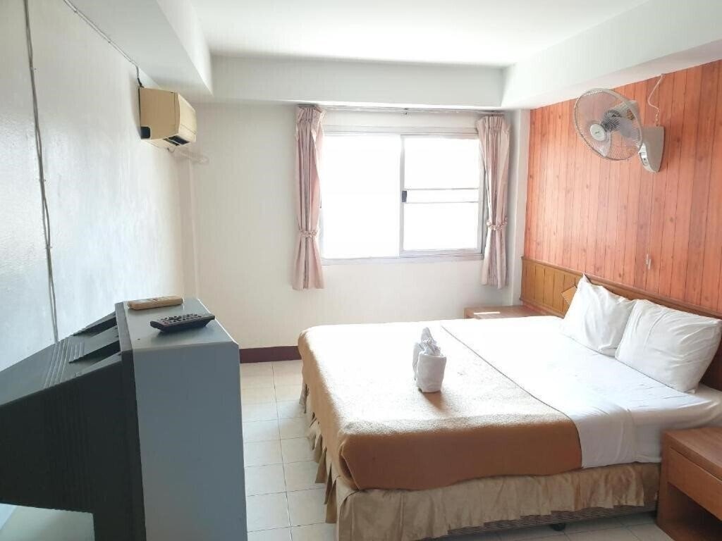 Отель Naza Orchid By Oyo Rooms 3*