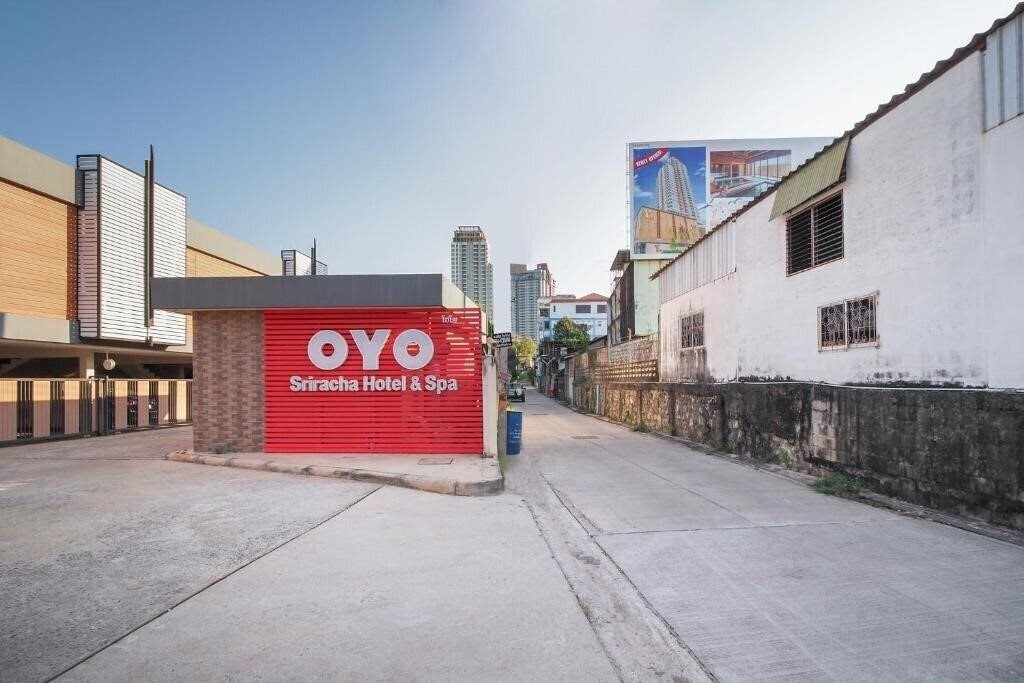 Фотография Oyo 477 Sriracha Hotel And Spa 3*