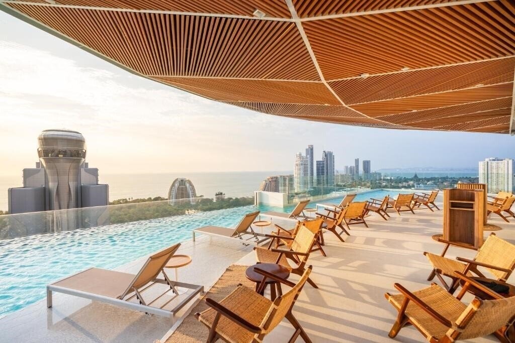 Фото Akara Hotel Pattaya 5*