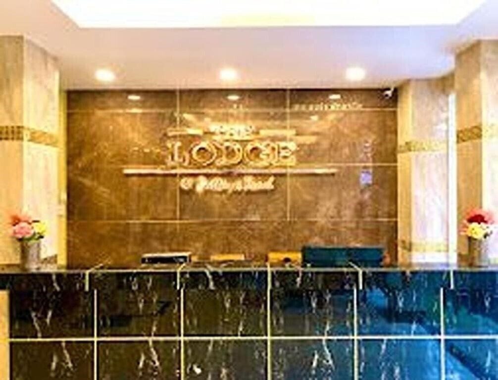 Фото The Lodge Pattaya by ZUZU 2*