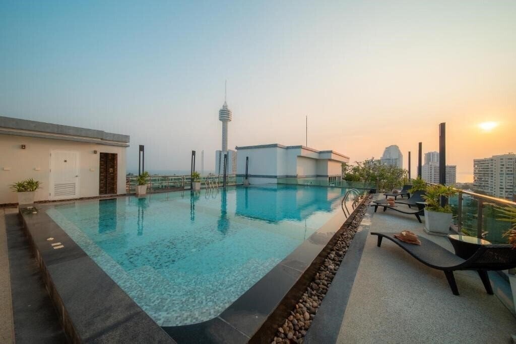 Фотография Prince Palace Hotel Pattaya 3*