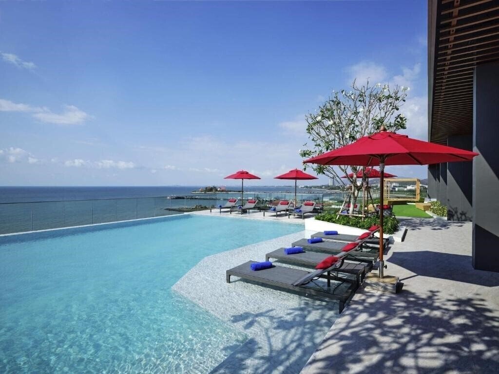 Отель Novotel Marina Sriracha 4*