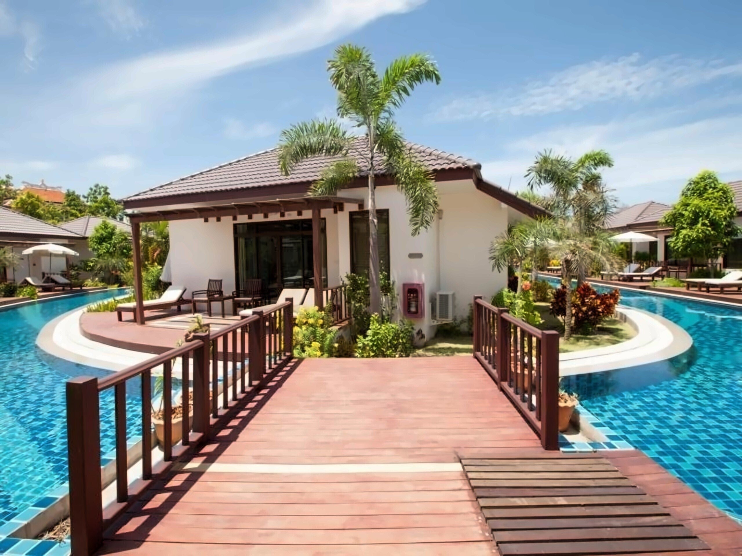 Отель Pinnacle Jomtien Resort & SPA 3*